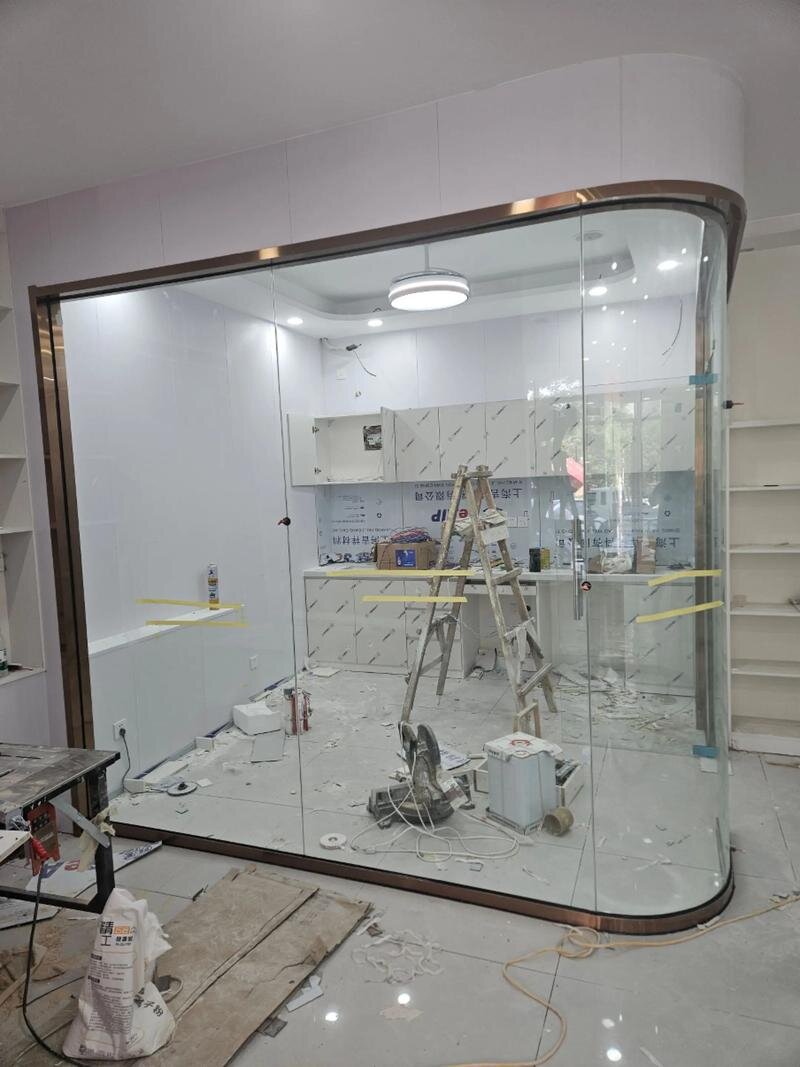 峄城区异形展柜玻璃异形展柜玻璃 - 厂家